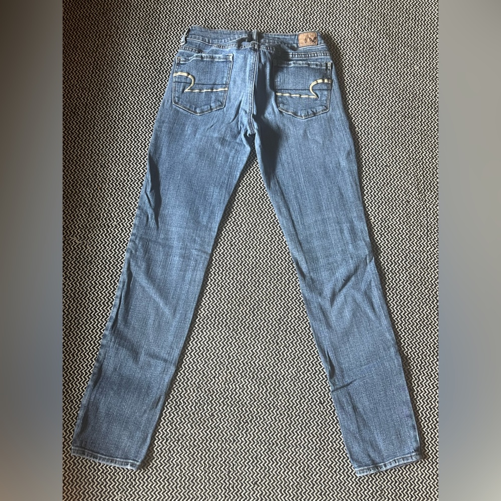 American Eagle Skinny Stretch light wash 2 Regular - Picture 6 of 6